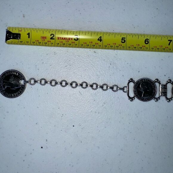 VTG Queen Regina Elizabeth II Georgivs Dei Coin Gold Tone Chain Link Belt EUC - Picture 6 of 11